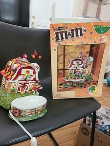 DEPARTMENT 56 M&M'S HARVEST BARN Light House And Candy Dish W/ Box - Picture 1 of 14