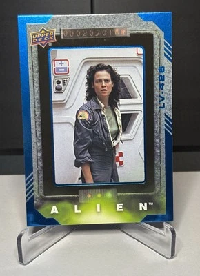 2017 UPPER DECK ALIEN MOVIE RIPLEY BLUE FOIL BORDER SP /99 SIGOURNEY WEAVER 💜 - Image 1 of 2