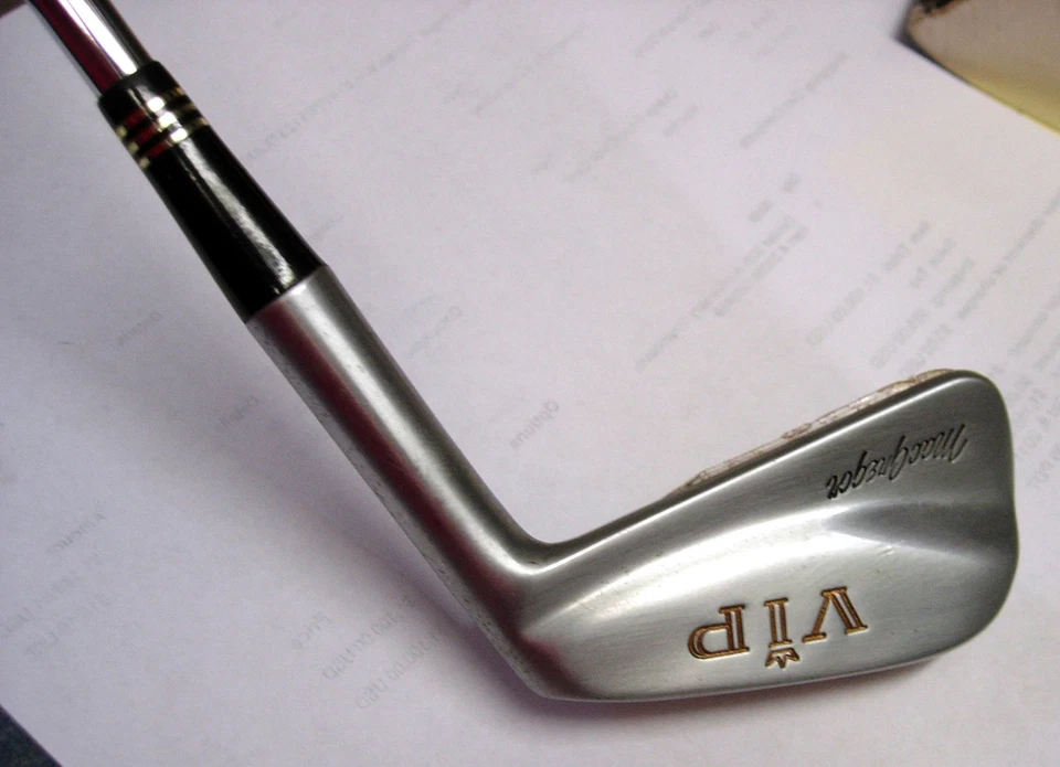 = NOS Pre 1993  MacGregor VIP FORGED 2-IRON Steel RH-S  - Image 1 of 4