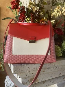 AUTÉNTICO. CAROLINA HERRERA ROJO Y CREMA LOGO CARTERA/BOLSO DE HOMBRO/BOLSO DE MANO - Imagen 1 de 12