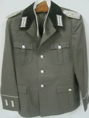 Uniform Jacke ähnl. Wehrmacht  Landser NVA  Effekten Gr. 44,46 sehr  klein !!! - Bild 1 von 4