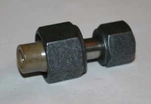 1/2" Tube x 3/8" Tube Compression SS Dielectric Adapter Fitting Parker - Picture 1 of 4