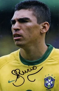 BRAZIL, INTER MILAN & BAYERN MUNICH: LUCIO SIGNED 5x3.5 ACTION PHOTO+COA - Picture 1 of 1