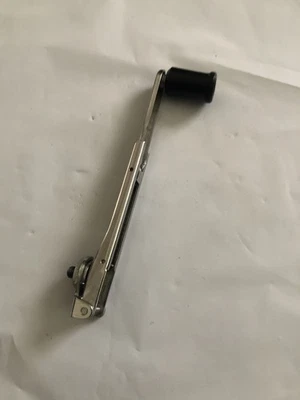 Cabo de enrolamento Bolex para câmeras Bolex H16 Reflex RX3,RX4,RX5 - Imagem 1 de 4