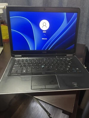 Dell Latitude E7440 14 pulgadas (512 GB, Intel Core i5 4.ª generación, 2,10 GHz,, 8 GB)... Foto 1 de 4