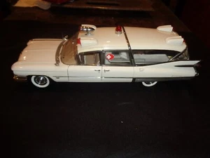 Precision Miniatures 1959 Cadillac Crown Royale Ambulance Sunset Coach White - Picture 1 of 13