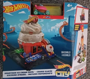 Hot Wheels City Downtown Ice Cream Swirl Playset Pink . New . - Picture 1 of 3