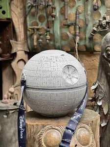 DISNEY - STAR WARS - DEATH STAR - COLLECTIBLE POPCORN BUCKET - LIGHTS UP & SOUND - Picture 1 of 5