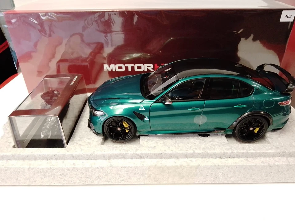 1 18 Motorhelix Alfa Romeo Giulia GTAm Montreal Verde Motore Die-Cast M89008