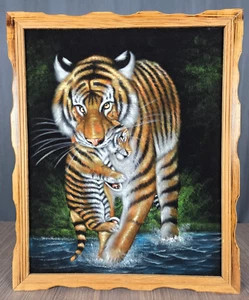 Vintage Black velvet Tiger with Cub painting, manner of David Ortiz 20" x 16" - Picture 1 of 10
