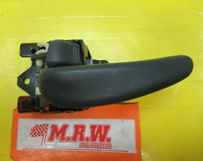 MANIJA PUERTA INTERIOR DELANTERO TRASERO INTERIOR INTERRUPTOR BLOQUEO CONDUCTOR IZQUIERDO 97 98-03 GRAN PREMIO Foto 1 de 4