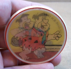 Hanna-Barbera 1991 ~ Fred Flintstone Bowling ~ imán lenticular de 2,5" ~ borde rojo - Imagen 1 de 5