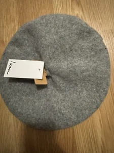 Gray Floral Beret - Picture 1 of 2