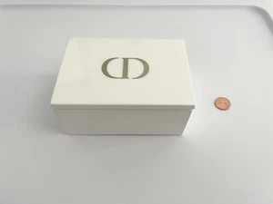 Estuche de maquillaje cosmético Dior Beauty joyero caja de algodón con almohadillas de algodón - Imagen 1 de 6