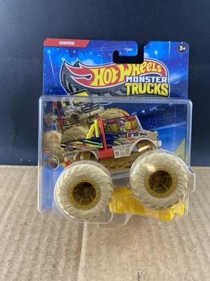 Hot Wheels Crash Legends Unimog Monster Trucks 1/4, 1:64, COMB SHIP $1 - Image 1 of 4