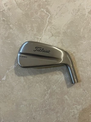 2025 Titleist T250 4 Single Iron Head Only - Image 1 of 4