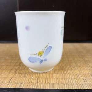 Japan Butterfly Porcelain Cup Tumbler Marked 3.5T 2.5W - Picture 1 of 6