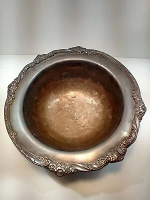 1847 Rogers Bros Silverplate, Heritage Pattern, #9414, Fruit - Center Piece Bowl - Image 1 of 4