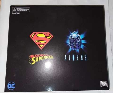 NECA Superman vs Aliens SDCC 2019 Exclusive Figure Complete *READ* 2 Pack Cover