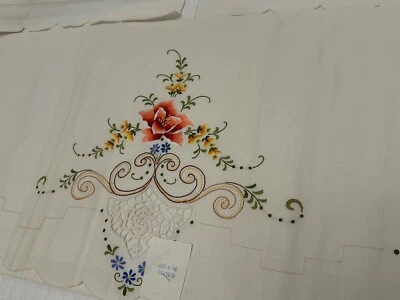 Completo Matrimoniale Ricamato A Mano NUOVO Cotone - Immagine 1 di 3