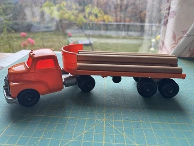 Vintage Hubley Kiddie Toy - Logging Truck No. 356 - Plastic Truck and Trailer - Image 1 of 4