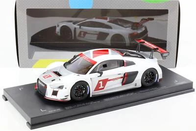 1:18 Paragon Audi R8 LMS Auto Da Presentazione #1 Bianco/Argento - Immagine 1 di 4