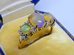 Exquisite Ladies 10ct Gold Ethiopian Opal Trilogy & Diamonds Ring Size O, 2.7g - Picture 1 of 12