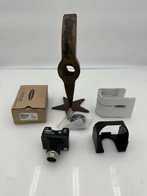 Banner Engineering OTBVP6QD Momentary Action Safety Sensor W/Cover 28590 NEW OEM - Image 1 of 4