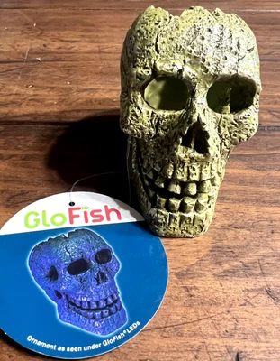 Glo Fish Skull Ornament for fish tank - Изображение 1 из 2