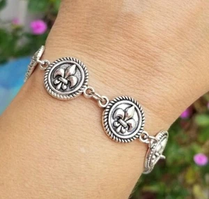 Silver Fleur de Lis Bracelet, Fleur de Lys Jewelry, France, Paris, New Orleans - Picture 1 of 6