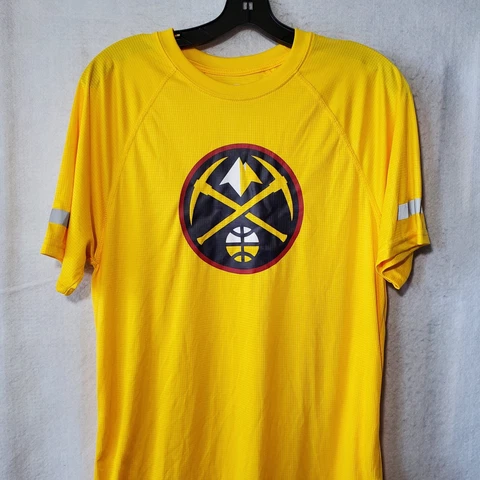 Denver Nuggets Shirt Pullover Athletic Shirt Men's Medium Yellow Tee Logo Cover
