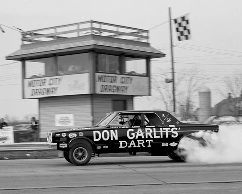 Don Garlits Dodge Dart Funny Car Motor City Dragway B&W  Poster 8"x10" Photo Cover