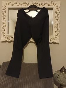 Schwarze superschlanke Damenhose Größe 16 von M&S kurz - Bild 1 von 6