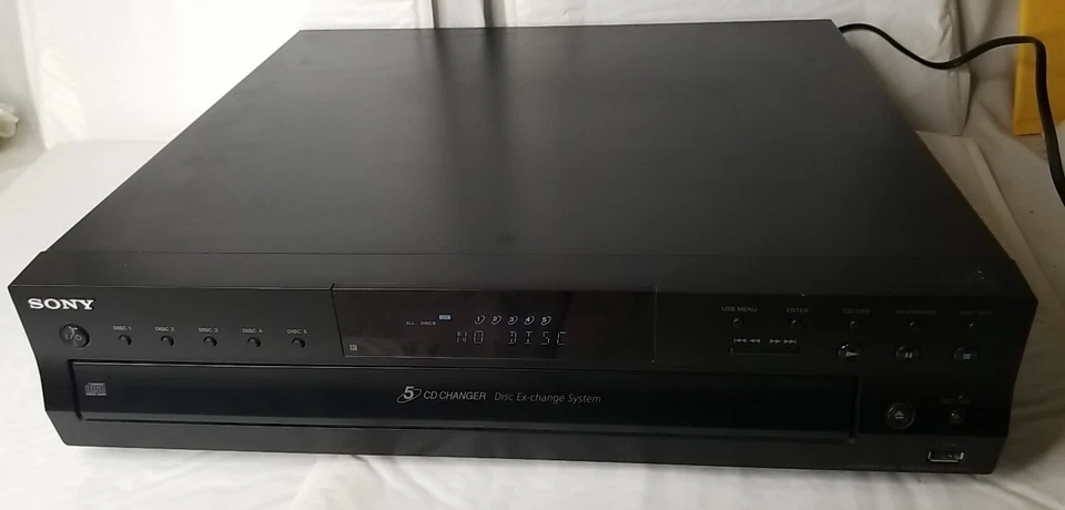Sony CDP-CE500 CD Changer Player with Thumb Drive Burner MP3 Capability P - Image 1 of 4
