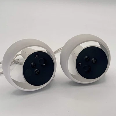 Meta Oculus Quest 2 Vr Controllers White - Image 1 of 4