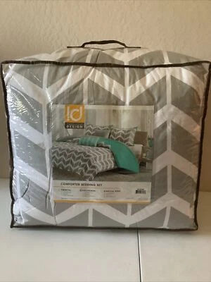 Intelligent Design Gray White Chevron Comforter Bedding Set Full/Queen - Image 1 of 2
