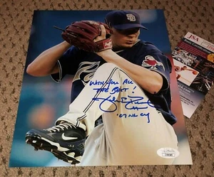 JAKE PEAVY SIGNED 8X10 PHOTO JSA AUTOGRAPH SAN DIEGO PADRES BASEBALL 07 NL CY - Picture 1 of 1