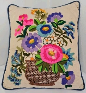 Vintage 70's Floral Crewel Embroidered "Flower Arrangement" Pillow 13"x11" BOLD! - Picture 1 of 12