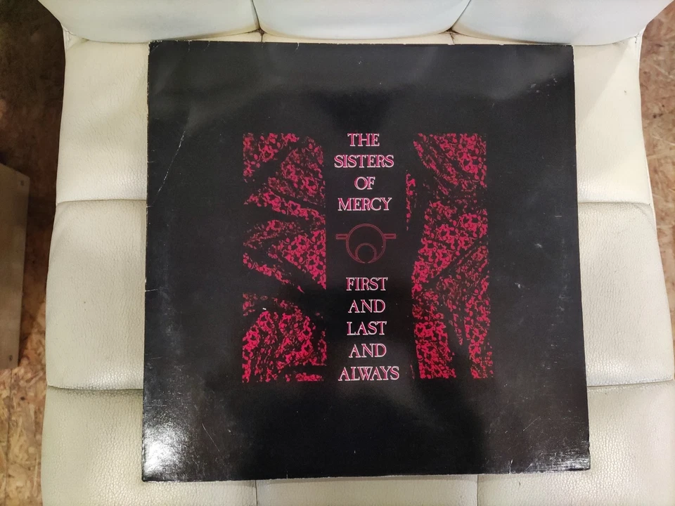 Sisters of Mercy - First and last and always , Vinyl LP - Bild 1 von 3