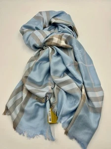 Nuevo chal de cachemir Burberry azul a cuadros Nova - Imagen 1 de 5