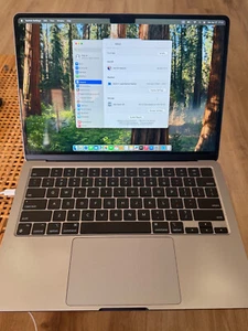 Macbook Air M2 16GB 512GB SSD Space Grey - Picture 1 of 7