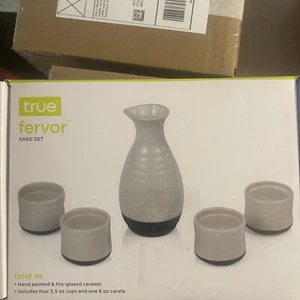 Juego de sake de cerámica True Fervor pintado a mano y esmaltado al fuego  - Imagen 1 de 4