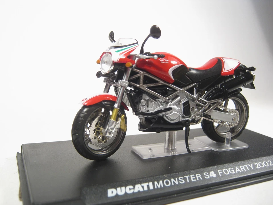DUCATI MONSTER S4 FOGARTY 2002 1/24. - Immagine 1 di 1