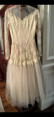 Vintage  Priscilla Of Boston Ivory Gown Tea Length Button Sleeves Lace/Tulle 8 - Image 1 of 4