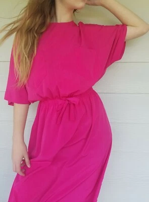 Vestido midi feminino manga quimono amarrar cintura leve vintage anos 80 Barbie - Imagem 1 de 4