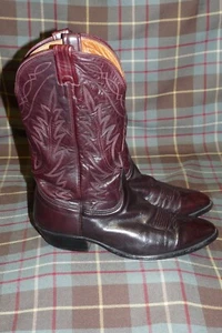 Vintage Nocona Burgundy Leather Western Cowboy Boots, 7511-27-403, USA, Sz 9.5 D - Picture 1 of 15
