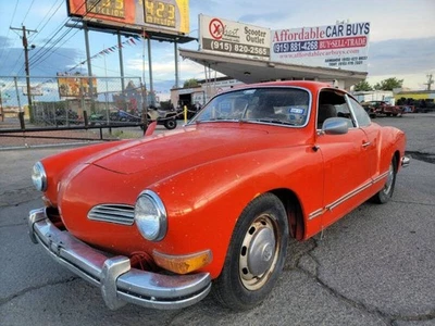 Volkswagen Karmann Ghia 1972  Foto 1 de 4