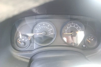 Jeep Patriot 2015 OE velocímetro calibre clúster 120 k millas Foto 1 de 4