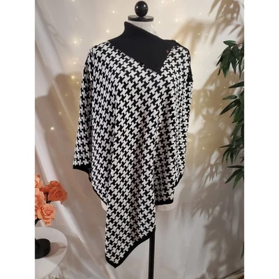Chicos Womens Houndstooth Knit Poncho Sweater Size S/M Snap Neck Linen Cotton - Image 1 of 4