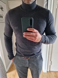 Herren Rollkragenpullover 100% Merinowolle grau Gr. M Hugo Boss wie neu - Bild 1 von 9